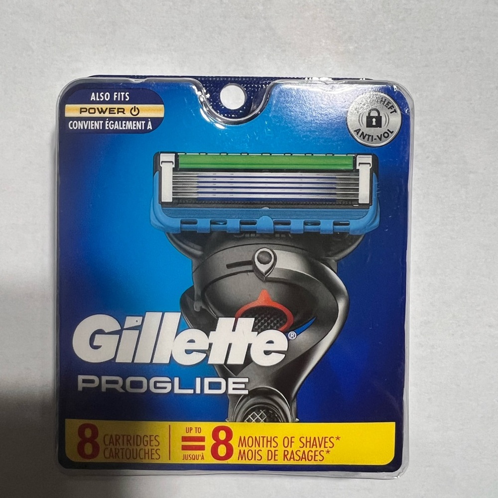 Sealed Gillette ProGlide Men's Razor Blades - 8 Refills